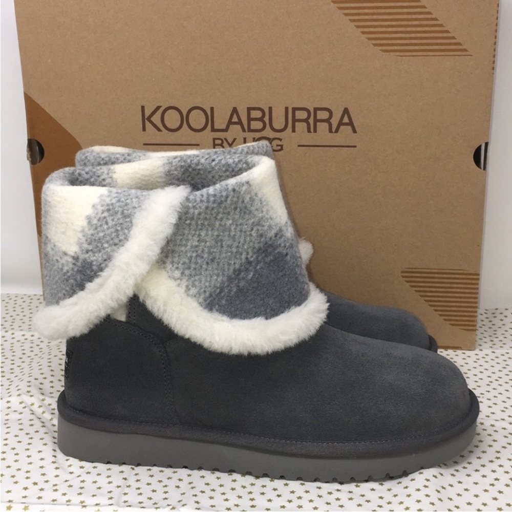 NWT UGG KINSLEI BOOTS - Picture 11 of 11